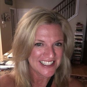 Meet your Posher, Liz